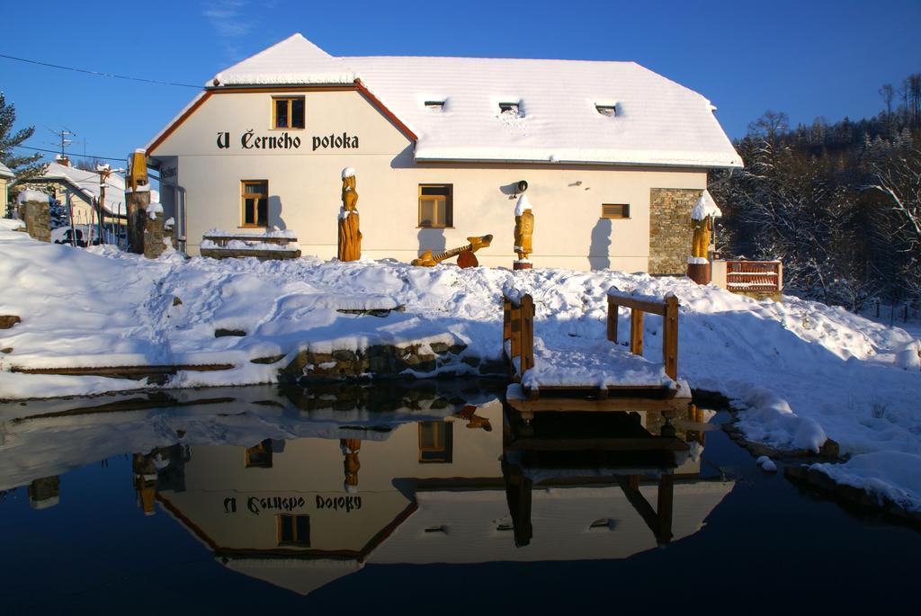 Penzion U Cerneho Potoka Nová Lhota المظهر الخارجي الصورة